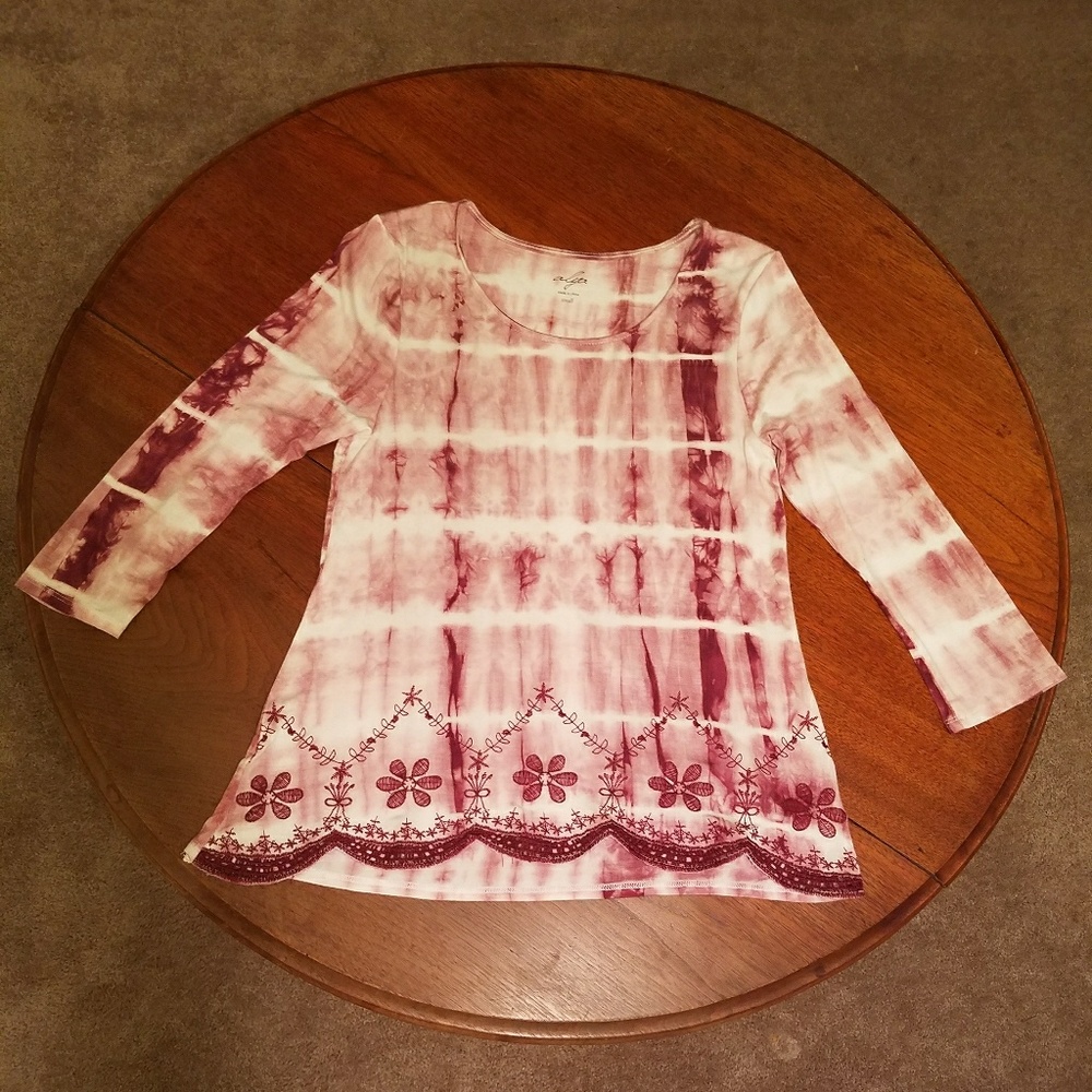 Francesca Embroidered 3/4 Sleeve Top